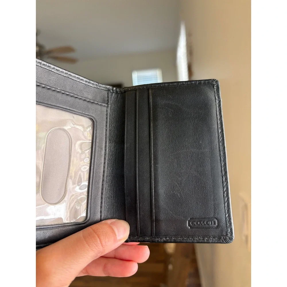 Coach Black Patent Leather Bifold Card Case Wallet with ID Window Est 1941